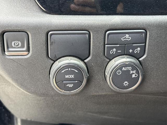 used 2024 Chevrolet Silverado 1500 car, priced at $34,888