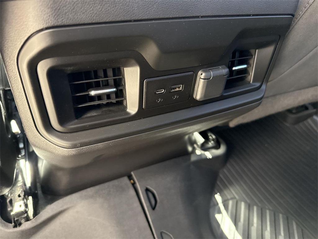 used 2022 Chevrolet Silverado 1500 car, priced at $39,250