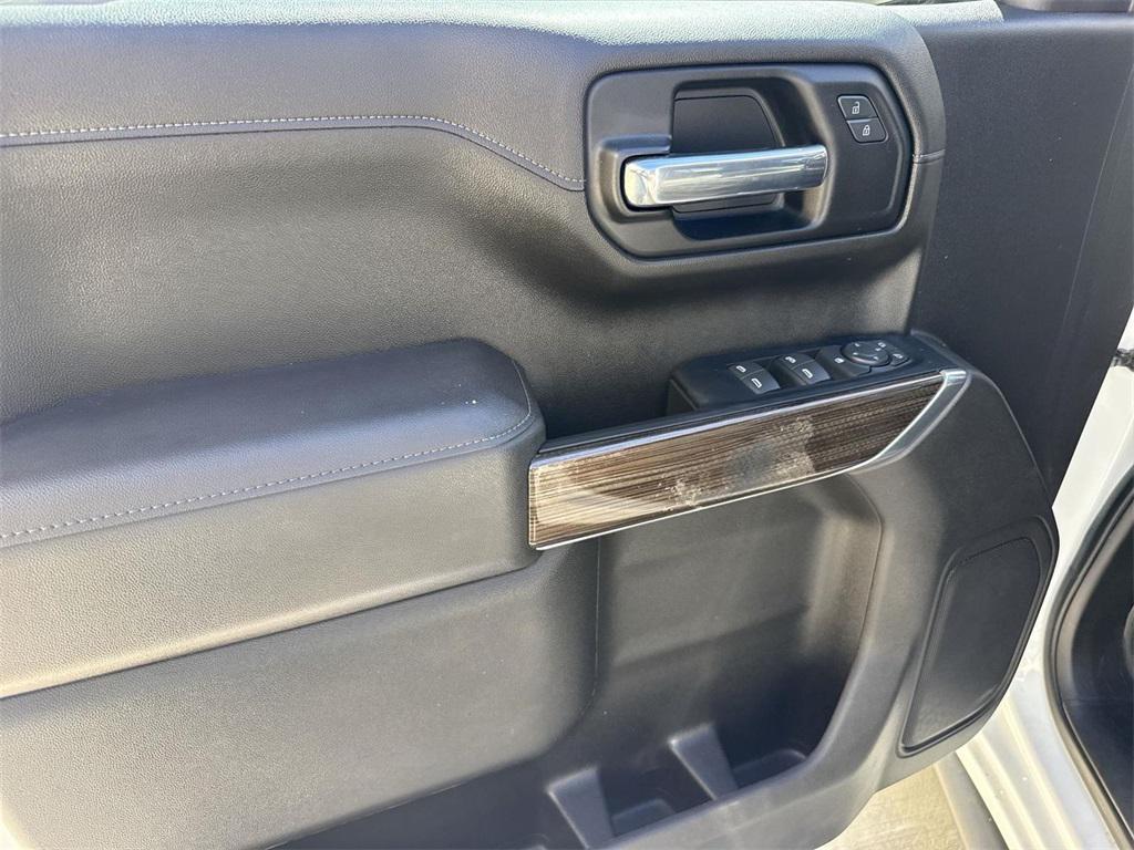 used 2022 Chevrolet Silverado 1500 car, priced at $39,250
