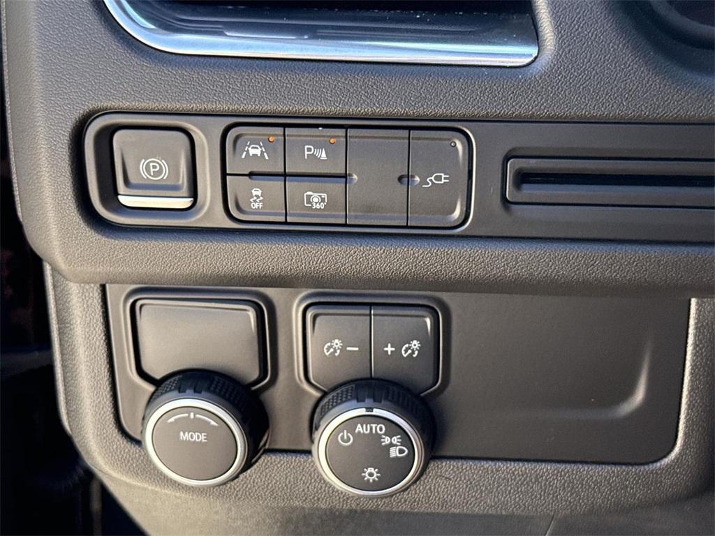 used 2022 Chevrolet Suburban car, priced at $53,750