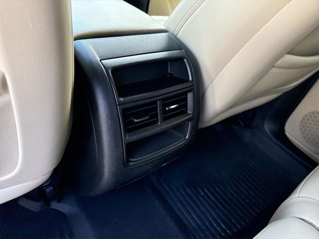 used 2019 Cadillac XT5 car, priced at $15,888