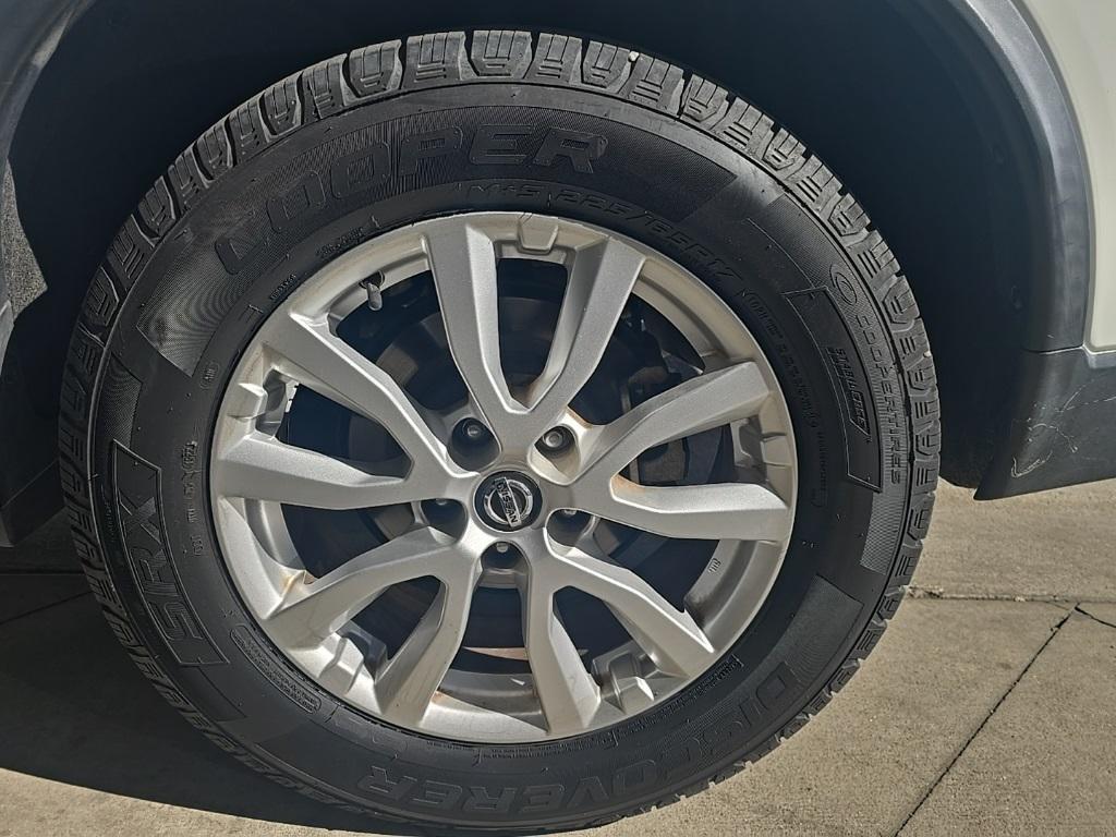 used 2020 Nissan Rogue car, priced at $15,804