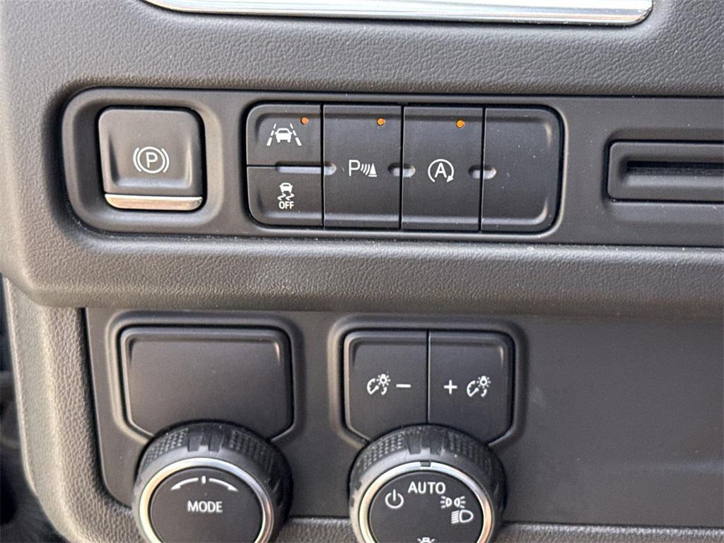 used 2023 Chevrolet Suburban car, priced at $40,888