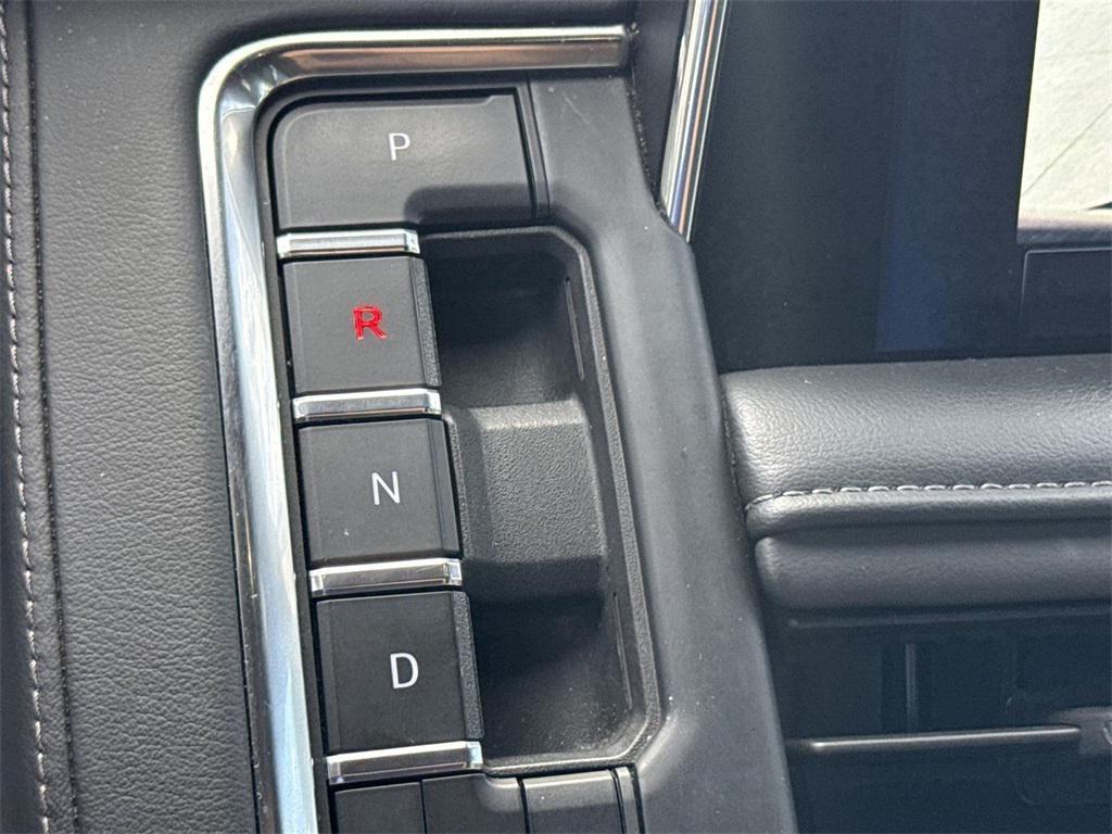 used 2023 Chevrolet Suburban car, priced at $40,888