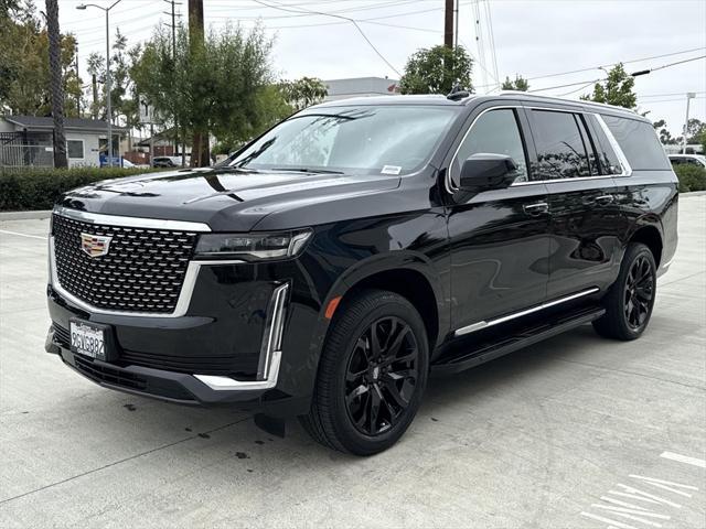 used 2023 Cadillac Escalade ESV car, priced at $72,599