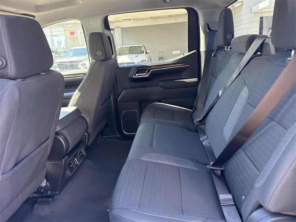 used 2024 Chevrolet Silverado 1500 car, priced at $32,250