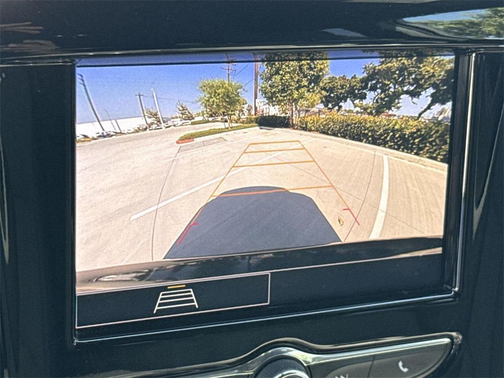 used 2023 Chevrolet Traverse car, priced at $22,888