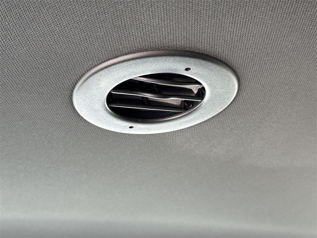 used 2023 Chevrolet Traverse car, priced at $22,888