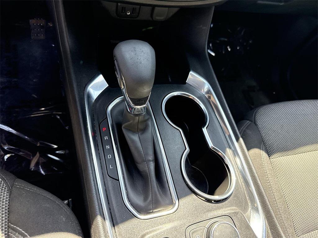 used 2023 Chevrolet Traverse car, priced at $22,888