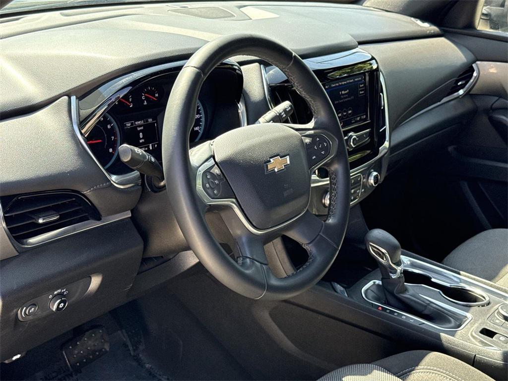 used 2023 Chevrolet Traverse car, priced at $22,888