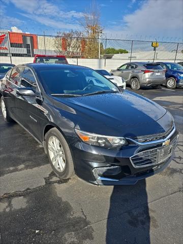 used 2018 Chevrolet Malibu car, priced at $12,996