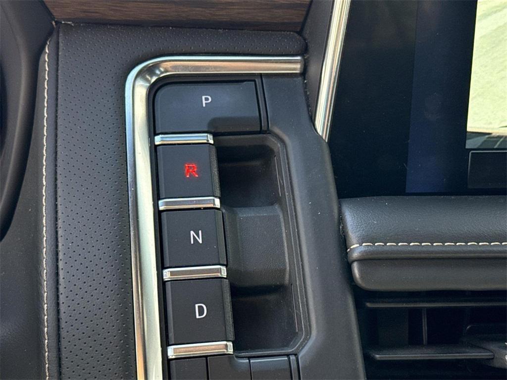 used 2023 Chevrolet Suburban car, priced at $41,750