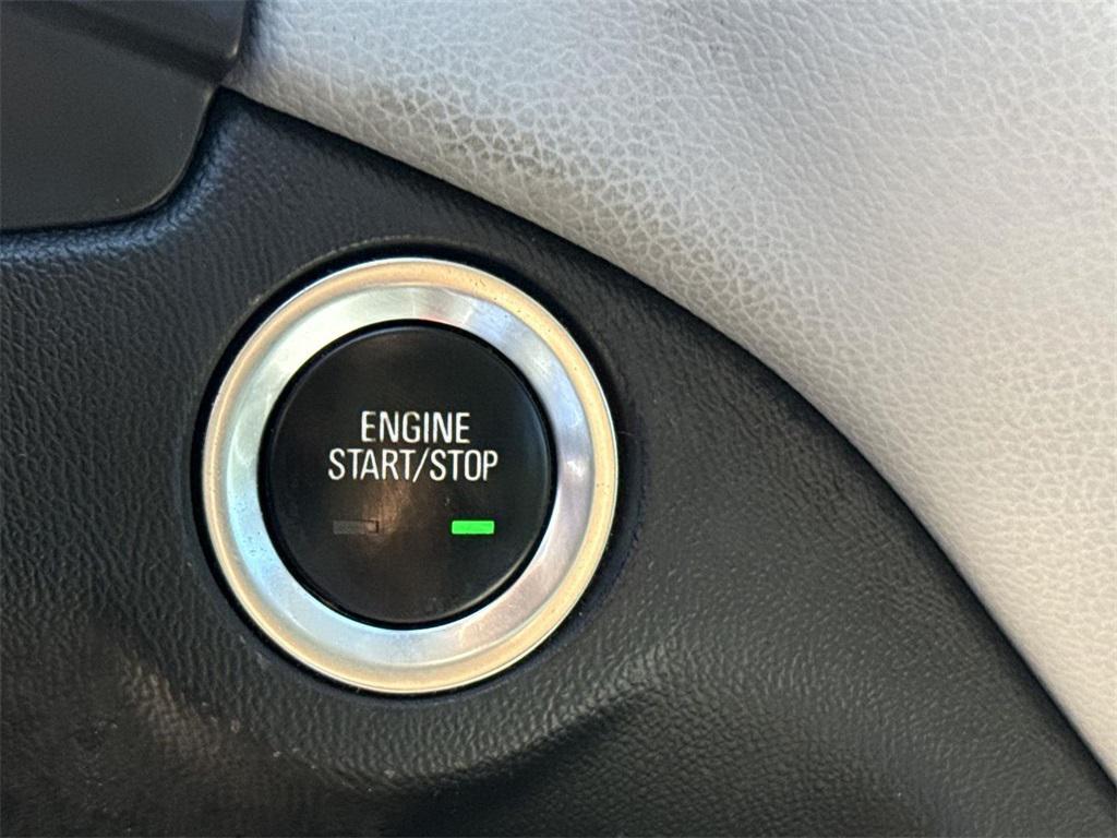 used 2022 Chevrolet Equinox car, priced at $14,999