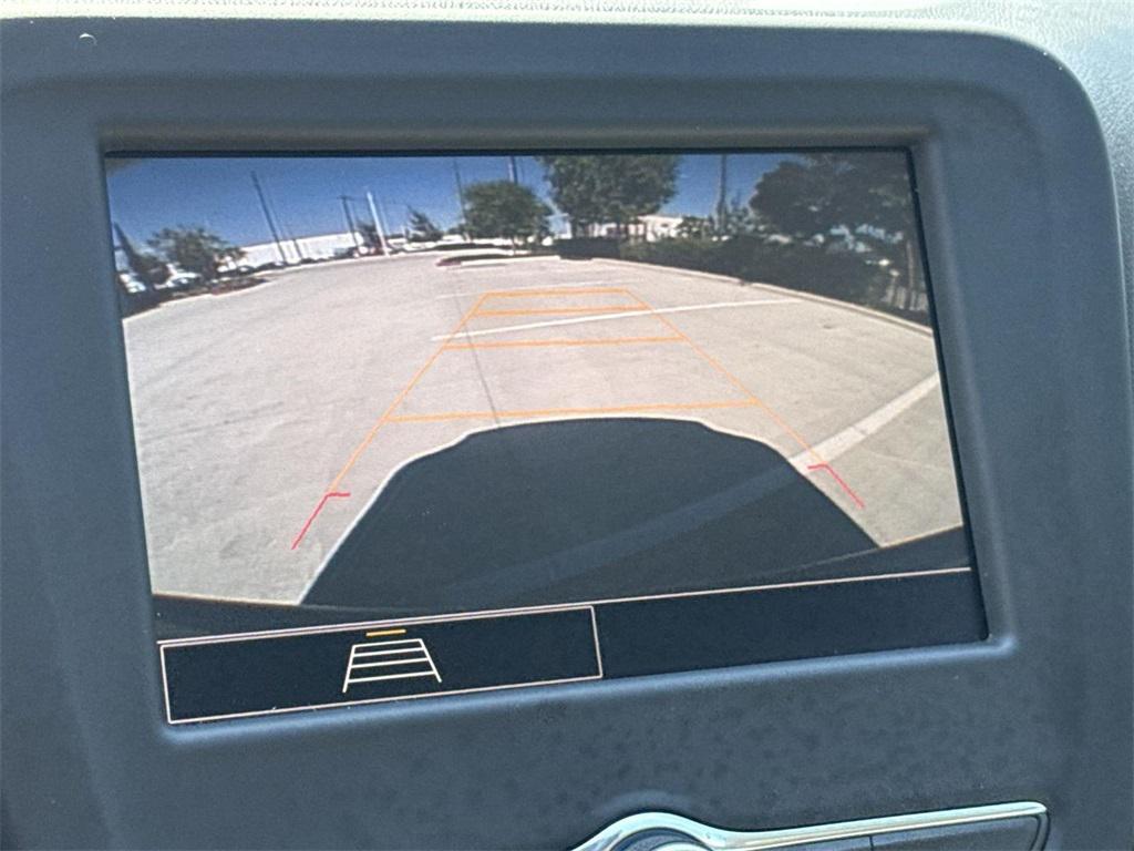 used 2022 Chevrolet Equinox car, priced at $14,999