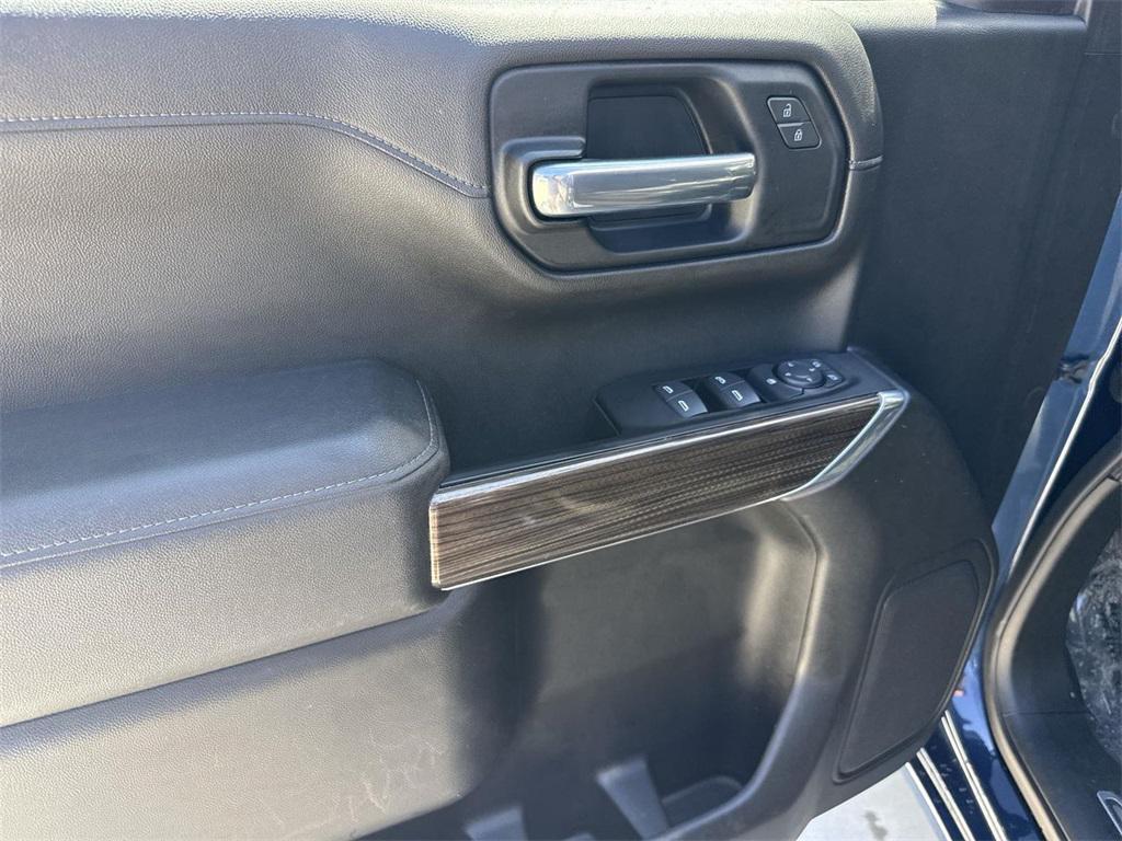 used 2022 Chevrolet Silverado 1500 car, priced at $26,000