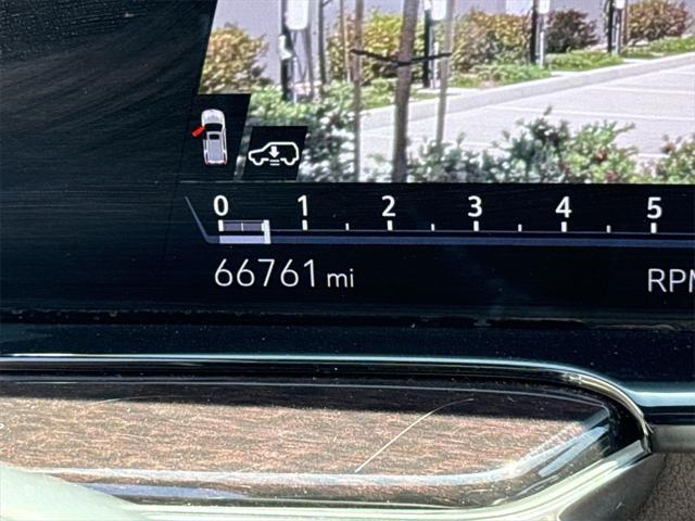 used 2022 Cadillac Escalade ESV car, priced at $68,888
