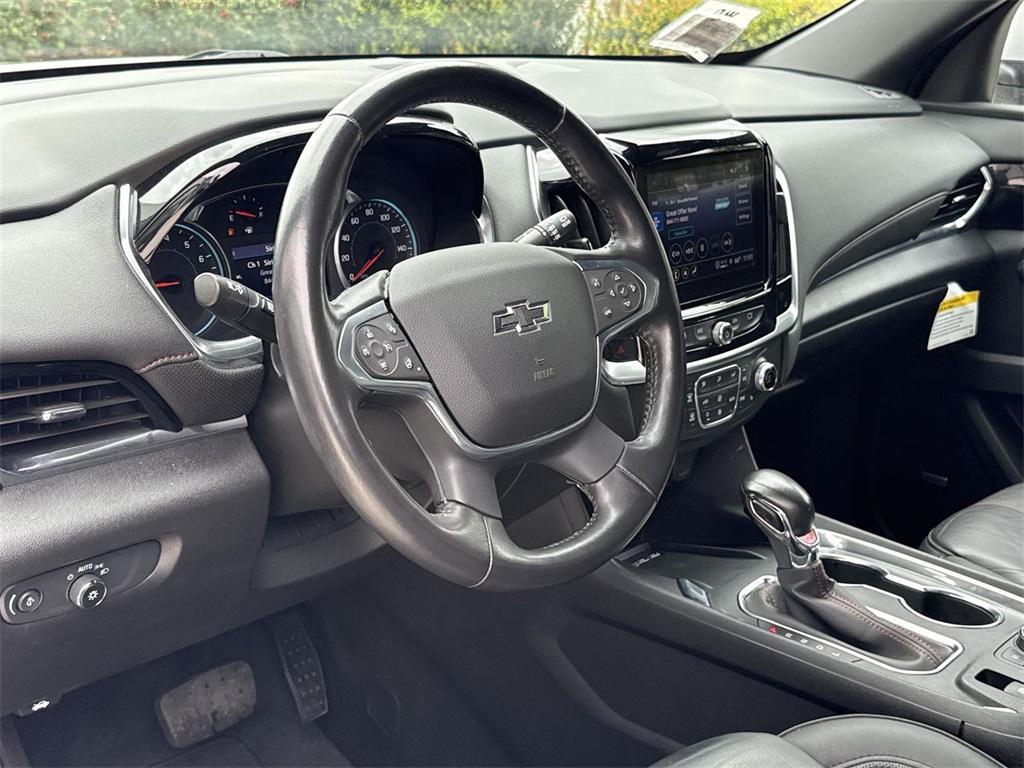 used 2022 Chevrolet Traverse car, priced at $33,888