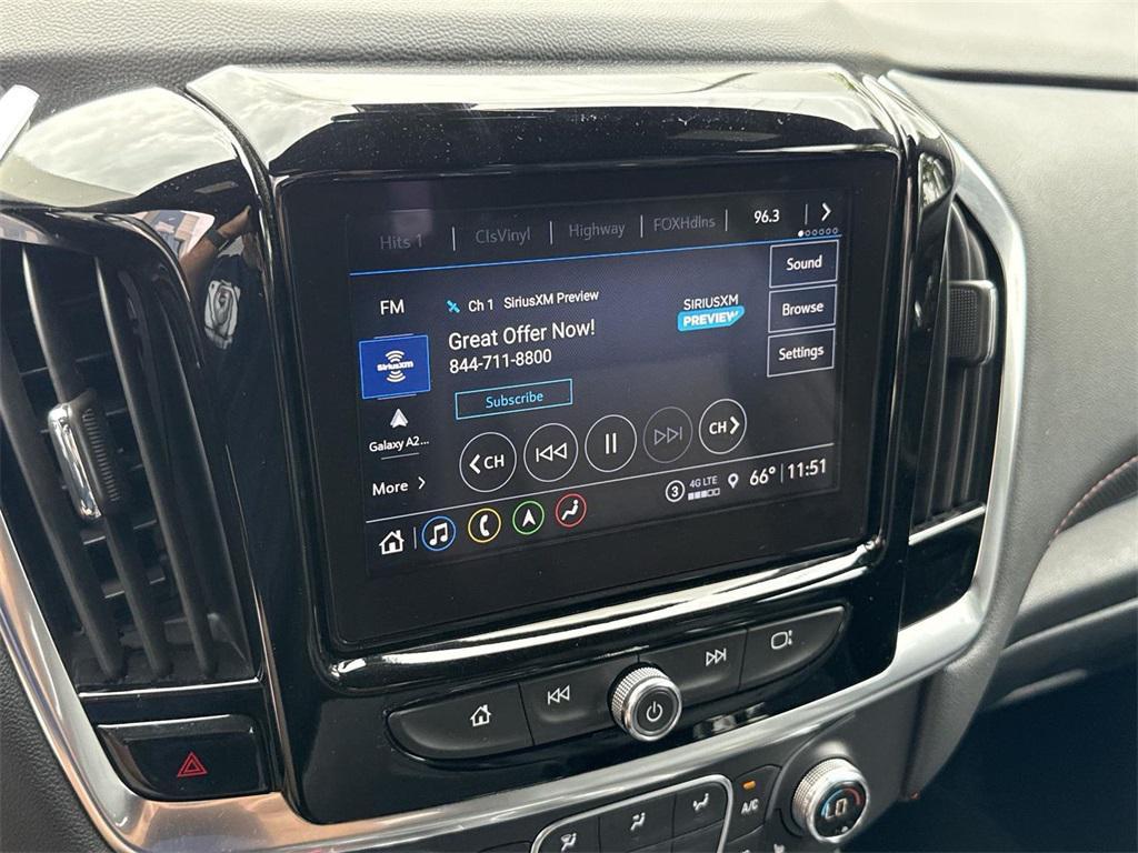 used 2022 Chevrolet Traverse car, priced at $33,888