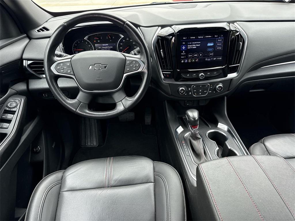 used 2022 Chevrolet Traverse car, priced at $33,888