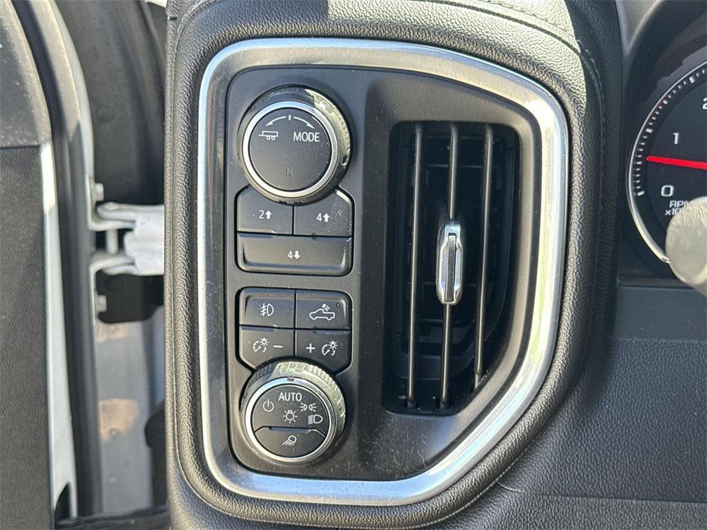 used 2022 Chevrolet Silverado 2500 car, priced at $40,888