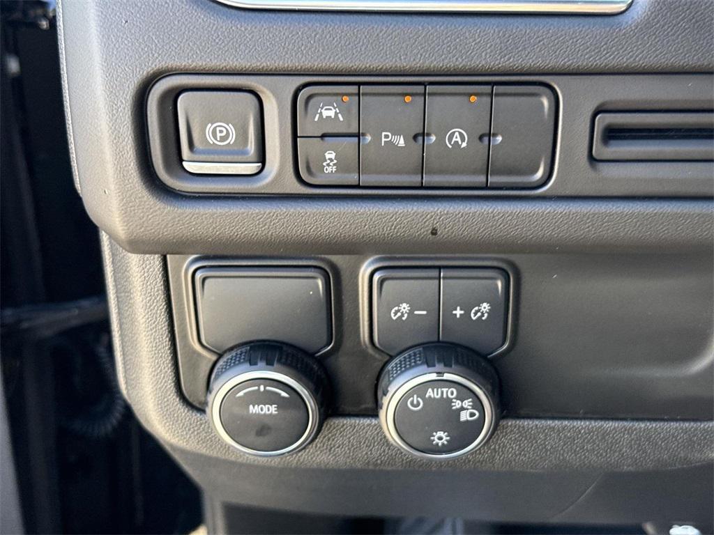 used 2024 Chevrolet Suburban car, priced at $50,648