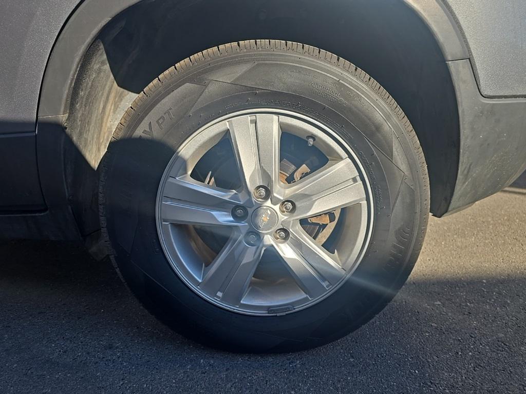used 2020 Chevrolet Trax car, priced at $10,936