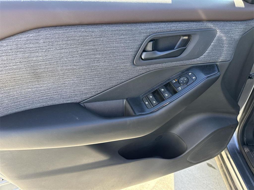 used 2023 Nissan Rogue car, priced at $16,999