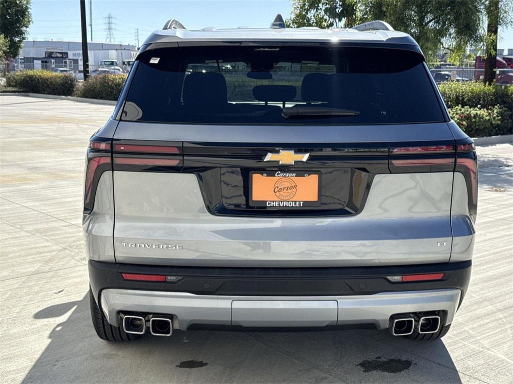 used 2024 Chevrolet Traverse car, priced at $31,500