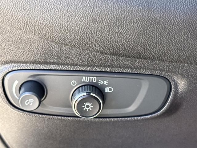 used 2022 Chevrolet Equinox car, priced at $20,161