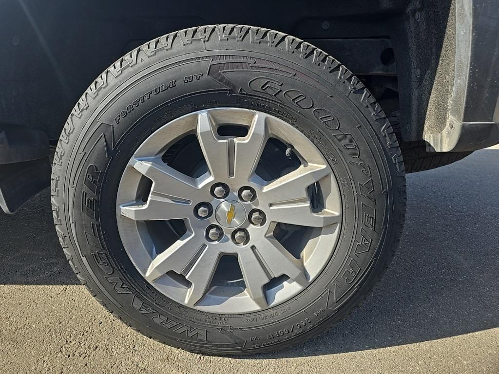 used 2022 Chevrolet Colorado car, priced at $20,241