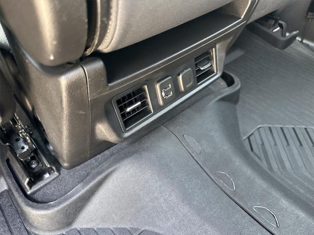 used 2021 Chevrolet Silverado 1500 car, priced at $36,998