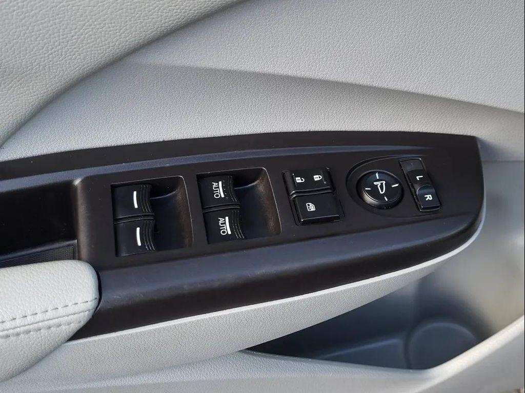 used 2018 Acura RDX car, priced at $19,995