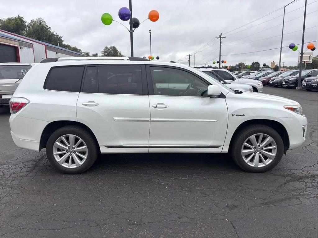 used 2012 Toyota Highlander Hybrid car, priced at $12,795