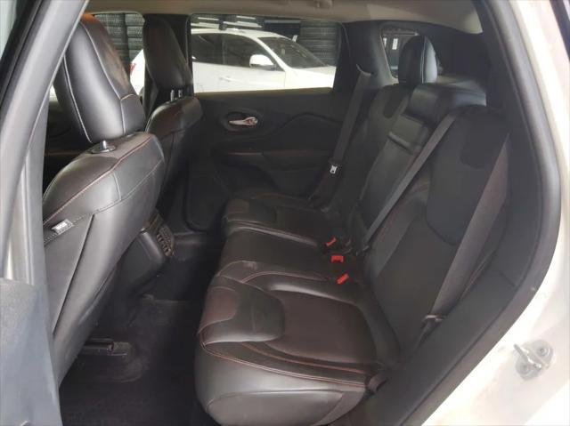 used 2015 Jeep Cherokee car, priced at $18,395