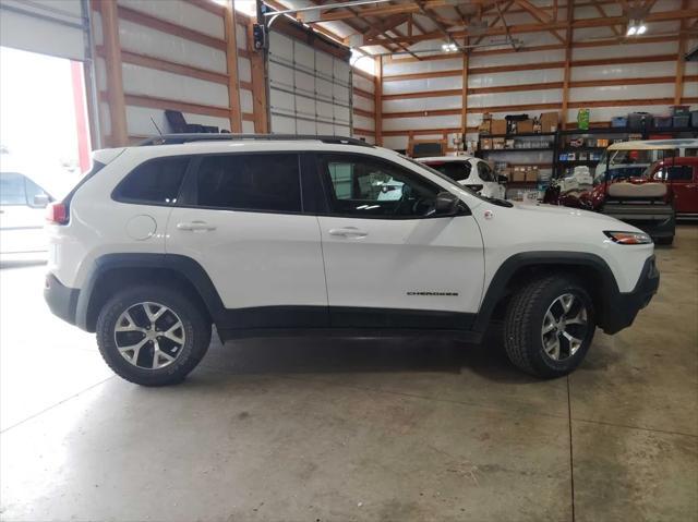 used 2015 Jeep Cherokee car, priced at $18,395