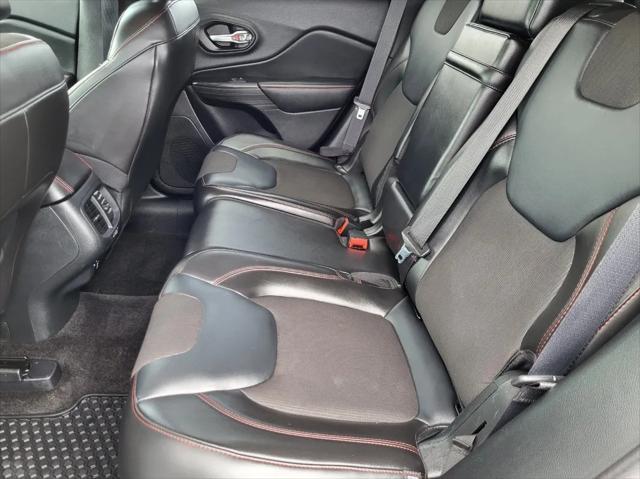 used 2015 Jeep Cherokee car, priced at $17,595