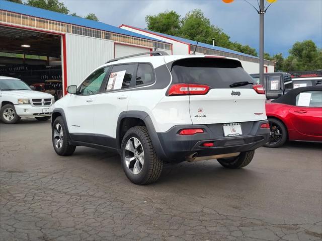 used 2015 Jeep Cherokee car, priced at $17,595