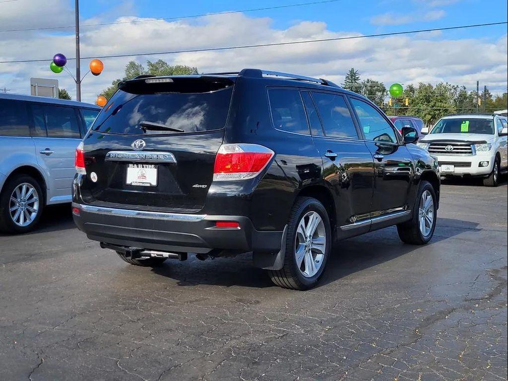 used 2013 Toyota Highlander car, priced at $17,995