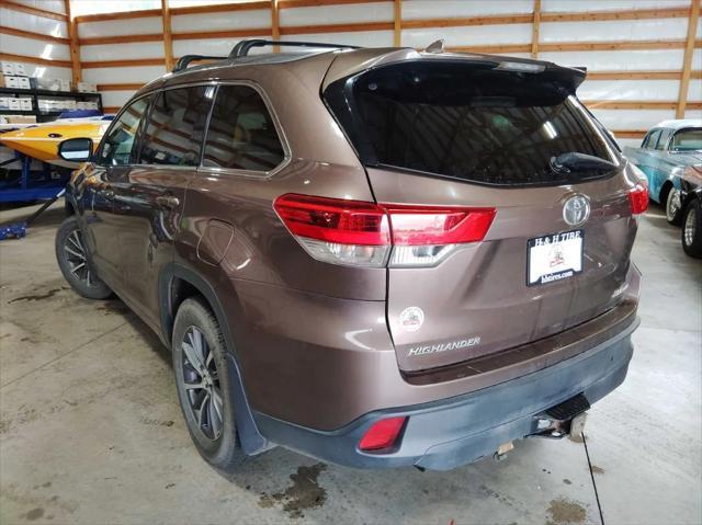 used 2017 Toyota Highlander car, priced at $21,995