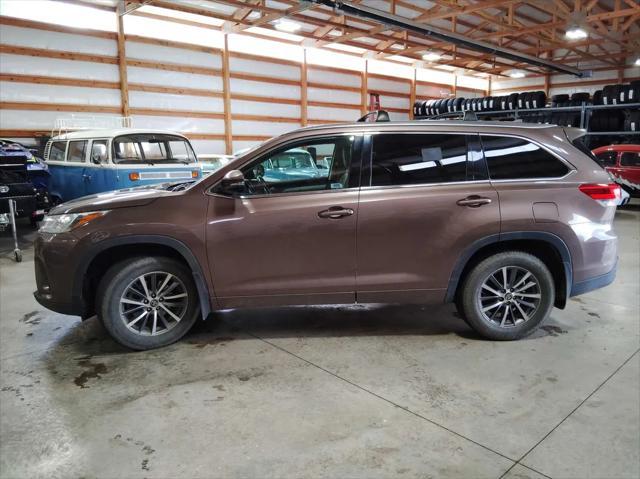 used 2017 Toyota Highlander car, priced at $21,995