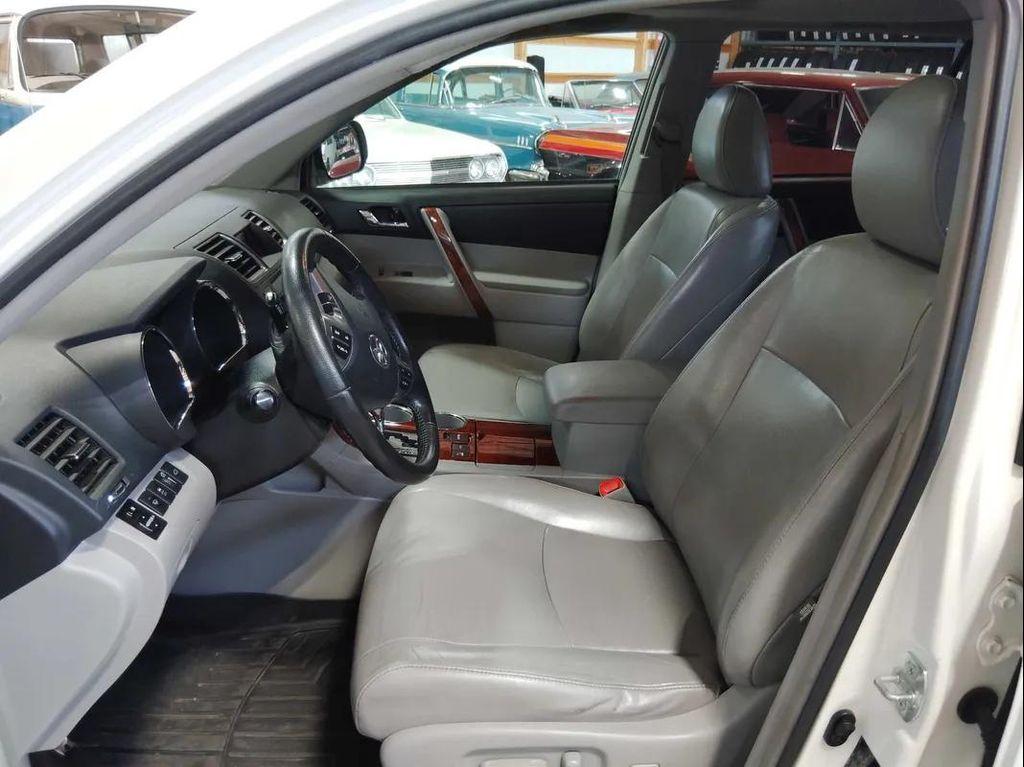 used 2012 Toyota Highlander car, priced at $13,995