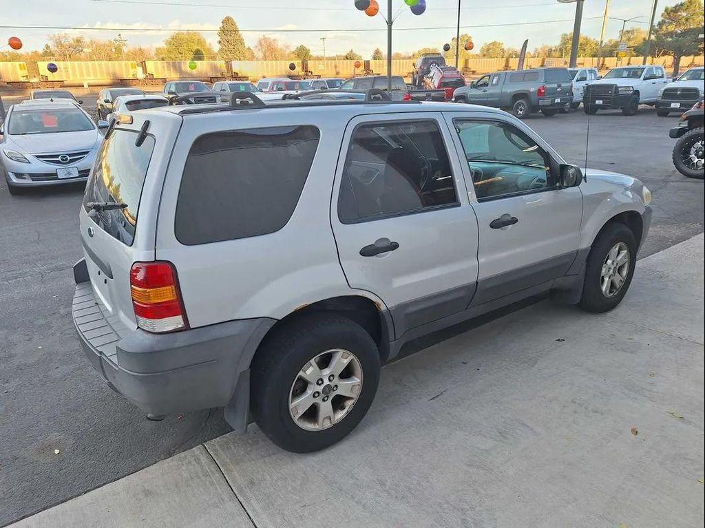 used 2005 Ford Escape car, priced at $995
