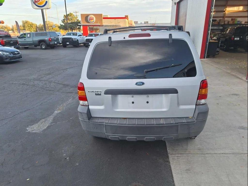used 2005 Ford Escape car, priced at $995