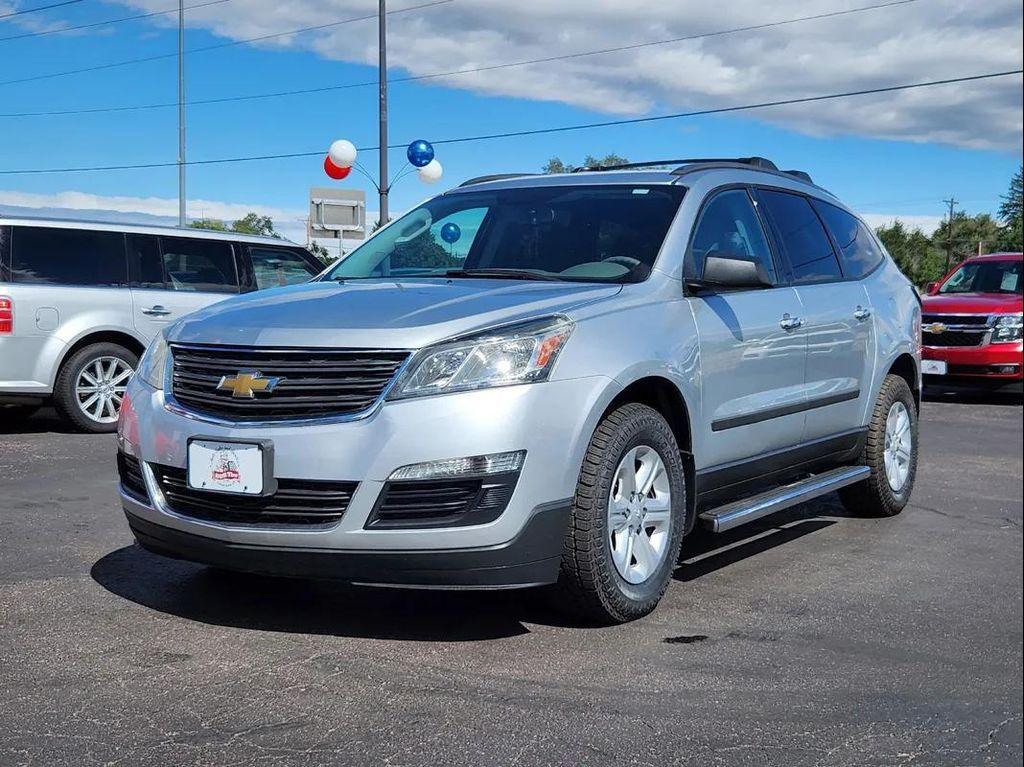 used 2015 Chevrolet Traverse car, priced at $9,695