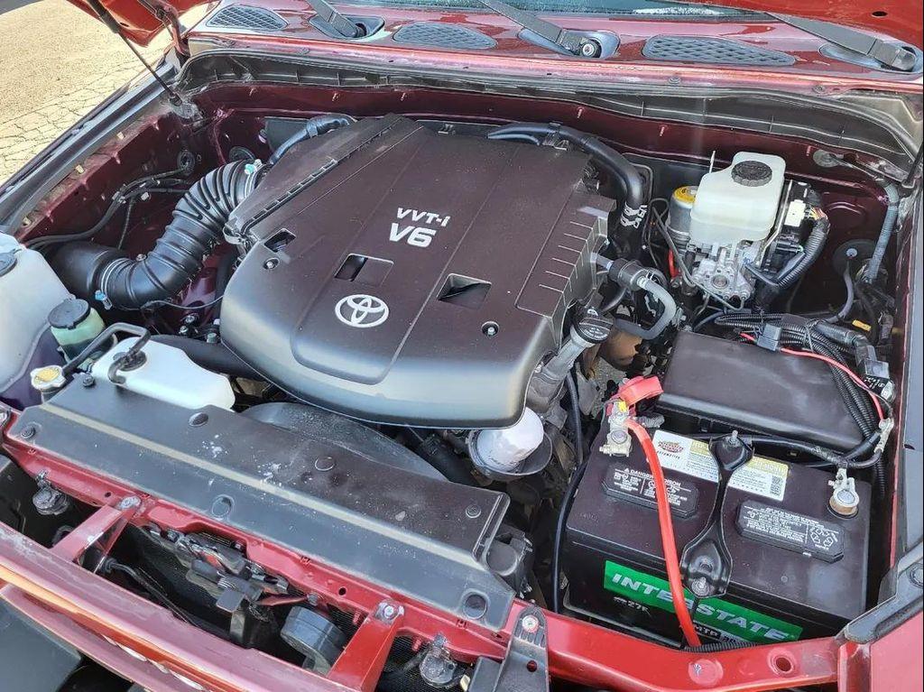 used 2007 Toyota FJ Cruiser car, priced at $11,995