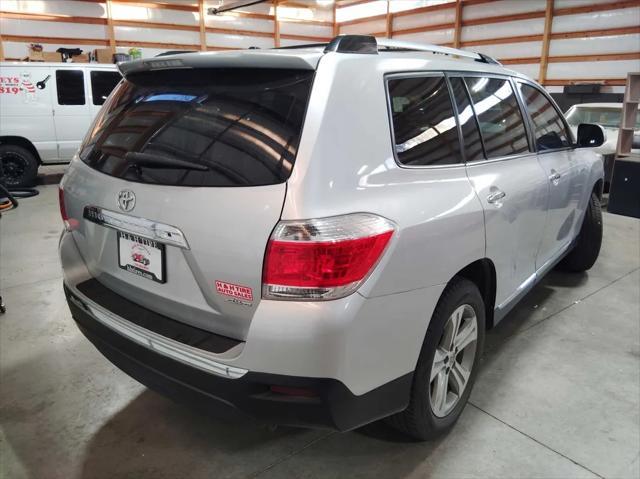 used 2013 Toyota Highlander car, priced at $15,895