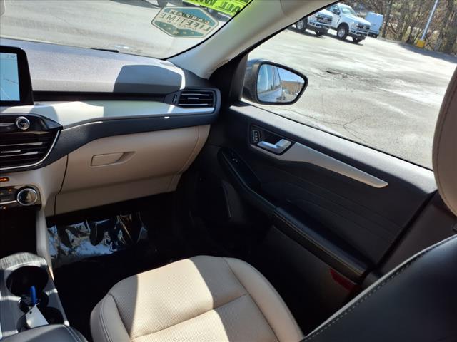 used 2022 Ford Escape car, priced at $26,995