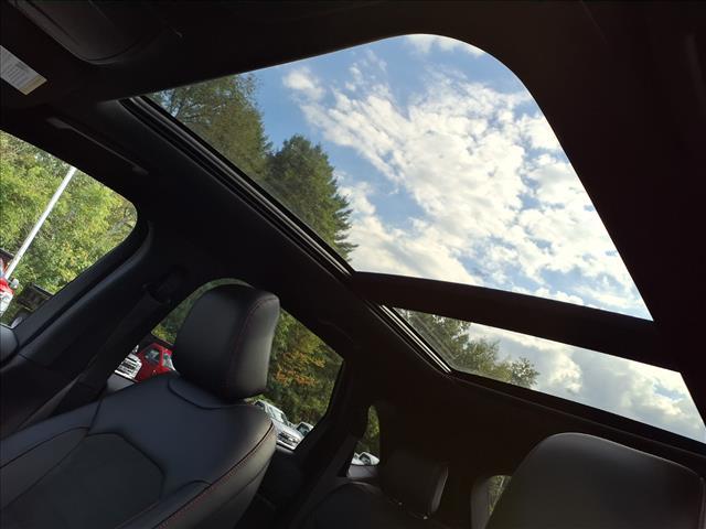 used 2022 Ford Edge car, priced at $29,995