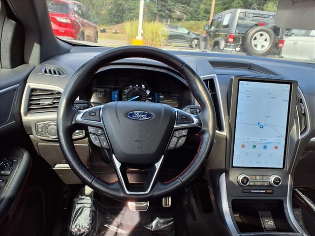 used 2022 Ford Edge car, priced at $29,995