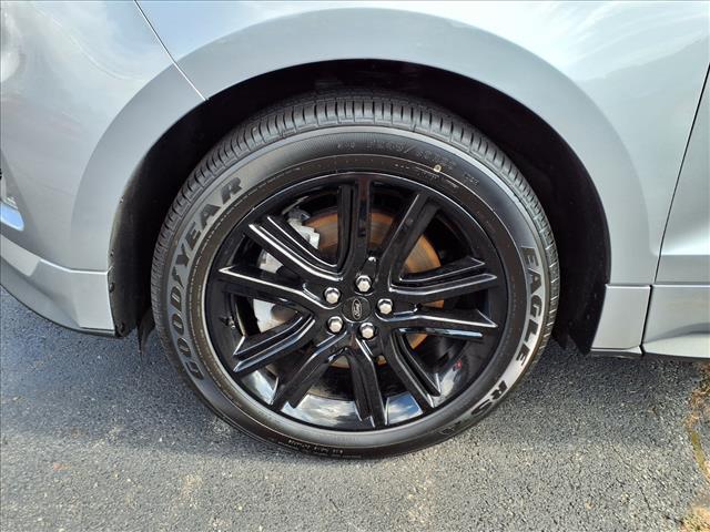 used 2022 Ford Edge car, priced at $29,995